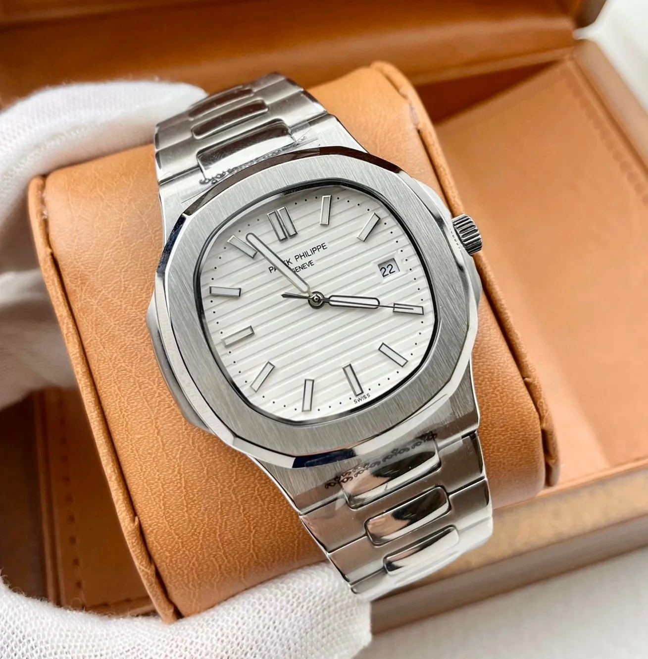 【High-end replica】💰1240! Patek Philippe Nautilus Series ♠Material: 316 stainless steel ♠Lens: sapphire glass ♠Movement: top fully automatic imported Citizen 8215 machinery ♠Size: 42mm diameter 2021 "Men's Preferred Model" Exquisite text three-dimensional sense - Nautilus [Exclusive real photo] Top-level creation, exquisite quality, excellent temperament Type: boutique men's watch (top-level) exquisite quality! !